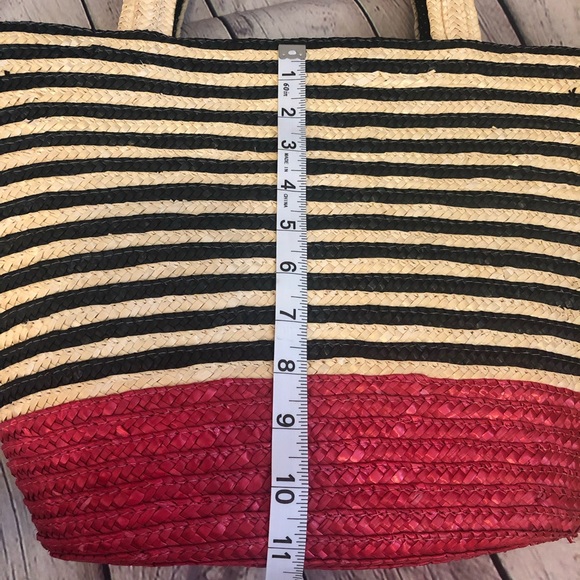 Beautiful handmade large 100% wheat straw tote - Picture 7 of 8